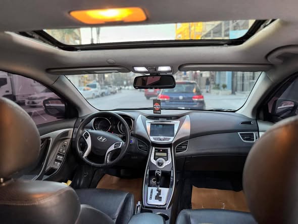 هونداي افنتي ( النترا) 2011 - صورة 4