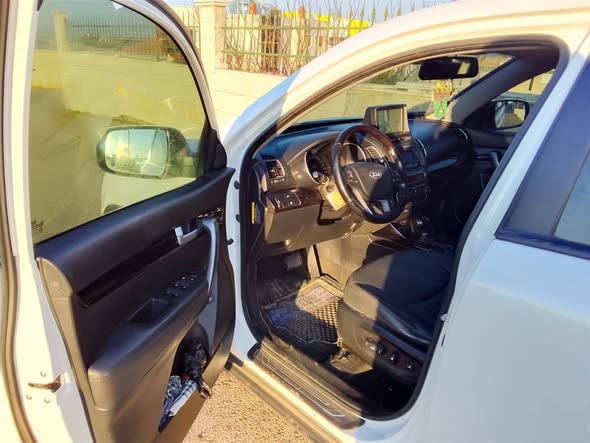 كيا سورنتو 2014 - صورة 3