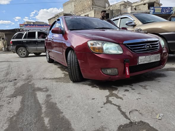 كيا سيراتو 2008 - صورة 4