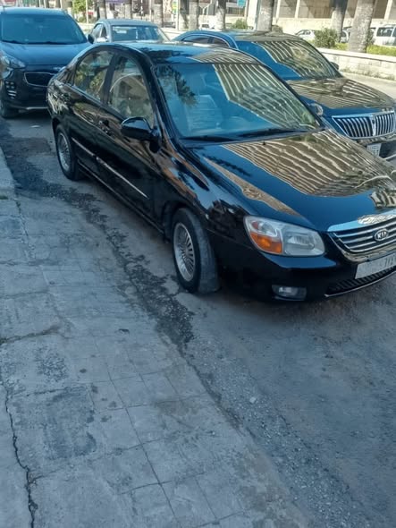 كيا سيراتو 2007 - صورة 4