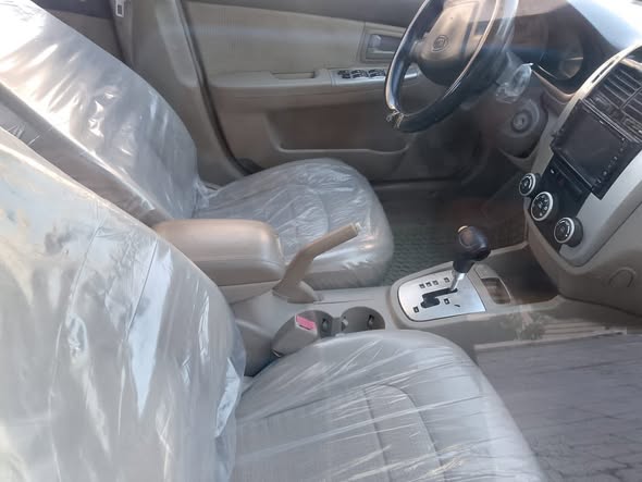 كيا سيراتو 2007 - صورة 5