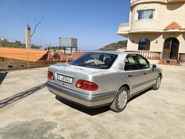 مرسيدس E-Class 1998 - صورة 5