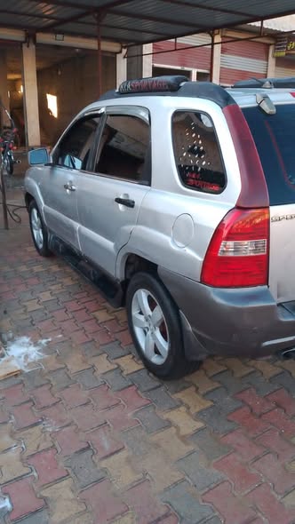 كيا سبورتاج 2006 - صورة 1