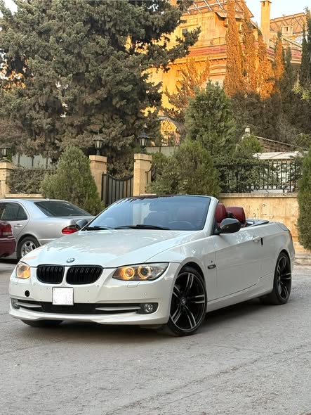 BMW 330i 2012 - صورة 2