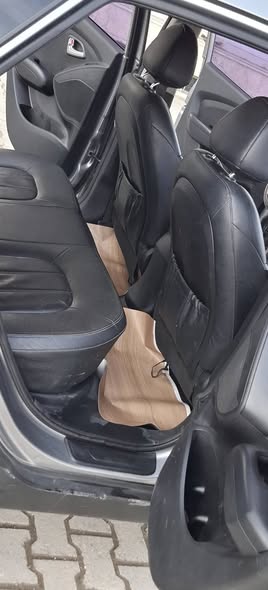 هيونداي توسان 2012 - صورة 5