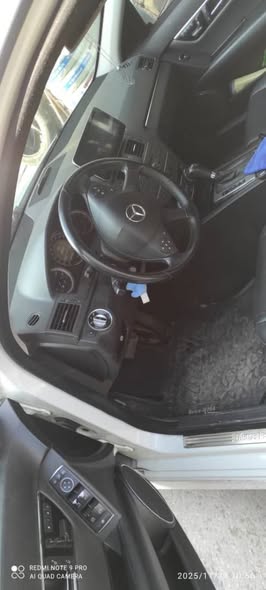 مرسيدس C250 2011 - صورة 2