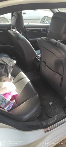 مرسيدس C250 2011 - صورة 4