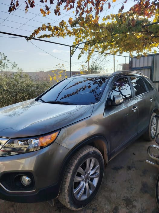 كيا سورينتو 2011 - صورة 1