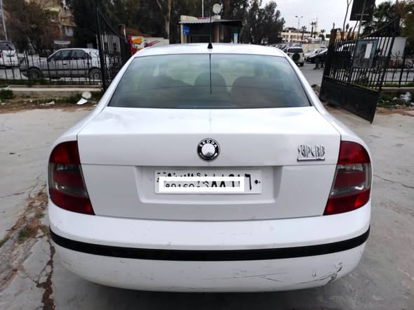 سكودا سوبيرب 2007 - صورة 4