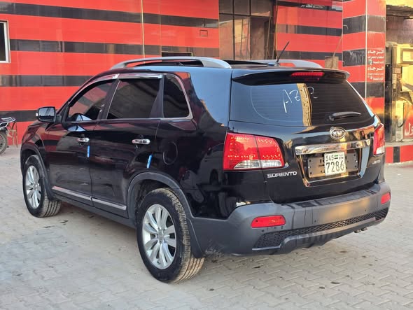 كيا سورينتو 2011 - صورة 1