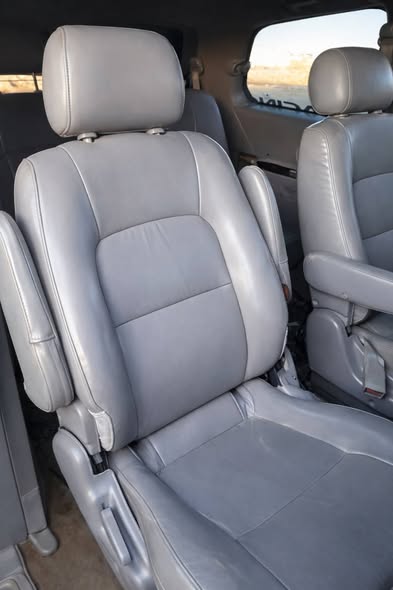 كيا كرنفال 2004 - صورة 2