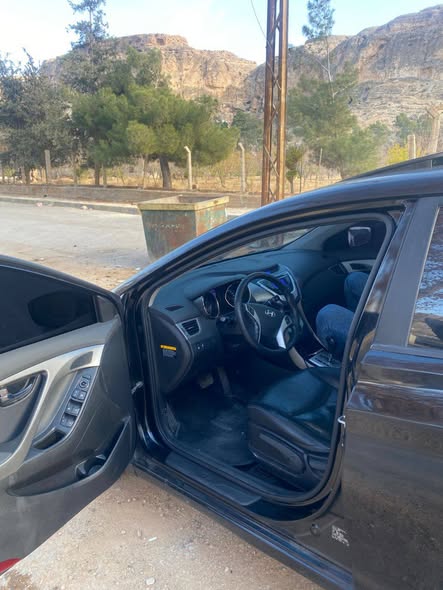 Hyundai Elantra 2013 - صورة 5