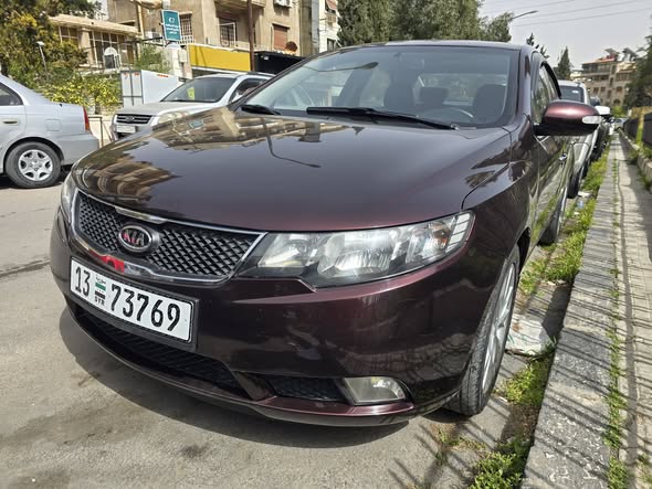 كيا فورتي 2011 - صورة 2