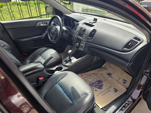 كيا فورتي 2011 - صورة 4