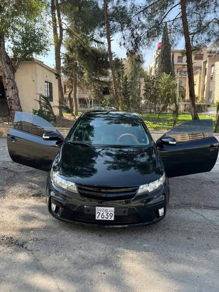 كيا سيراتو 2010 - صورة 3