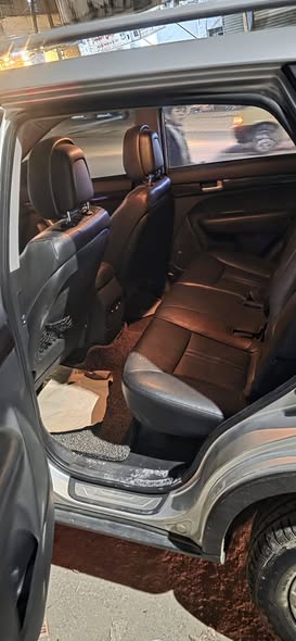 كيا سورينتو 2010 - صورة 2