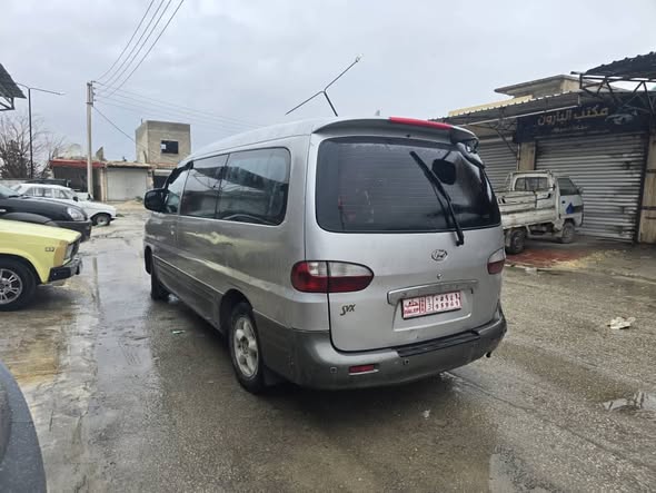 هيونداي ستاركس 2003 - صورة 3