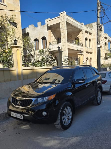 كيا سورينتو 2010 - صورة 3