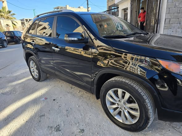 كيا سورينتو 2010 - صورة 4