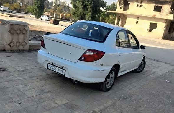 كيا ريو 2002 - صورة 4
