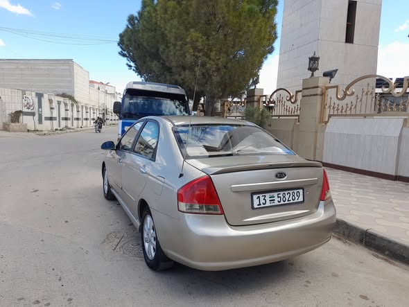 كيا سيراتو 2008 - صورة 4