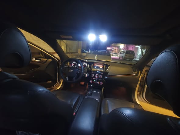 كيا كي 7 2011 - صورة 4