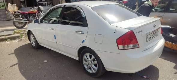 كيا سيراتو 2008 - صورة 2