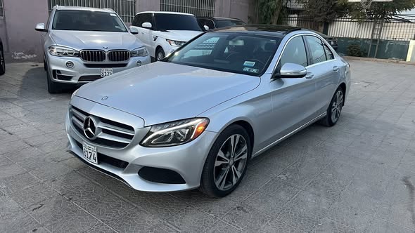 مرسيدس بنز C300 2015 - صورة 2