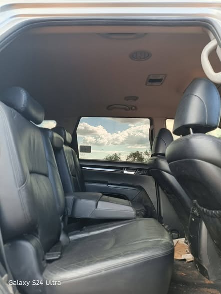 Ssangyong Mohave 2008 - صورة 5