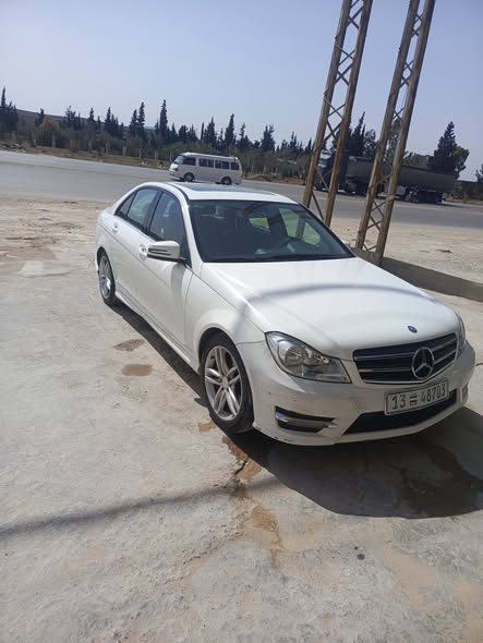 مرسيدس بنز الفئه c300 2014 - صورة 1