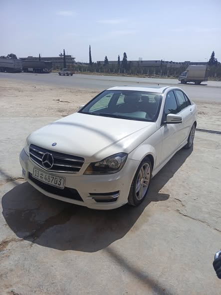 مرسيدس بنز الفئه c300 2014 - صورة 2