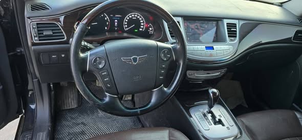 هونداي جينيسيس 2012 - صورة 4