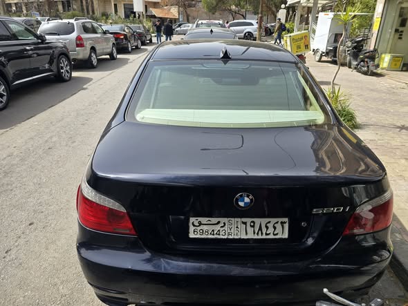 بي إم دبليو 520 2009 - صورة 2