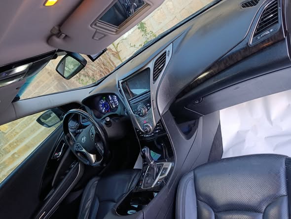 هيونداي ازيرا 2012 - صورة 5