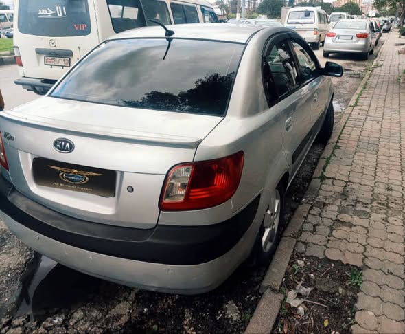 كيا ريو 2008 - صورة 3