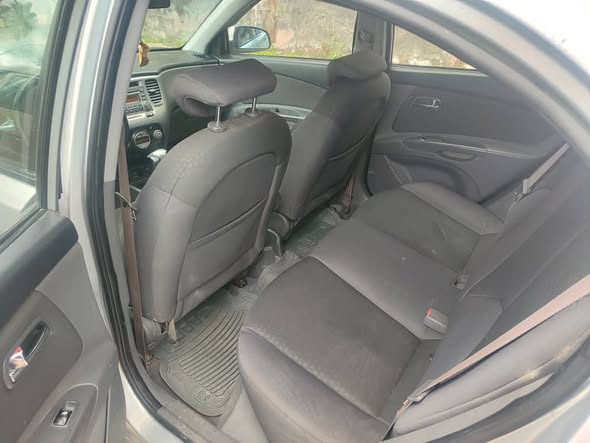 كيا ريو 2008 - صورة 4