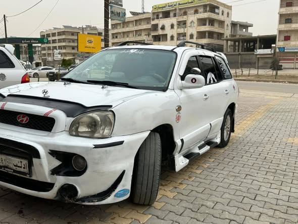 هيونداي سنتفيه 2004 - صورة 1