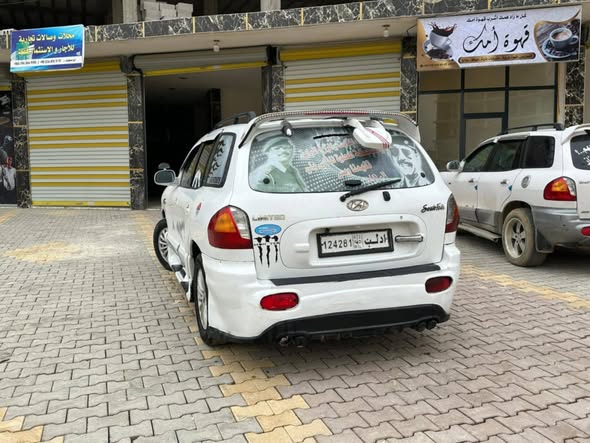 هيونداي سنتفيه 2004 - صورة 3