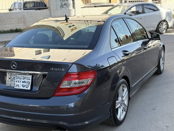 مرسيدس C CLASS 300 2012 - صورة 2