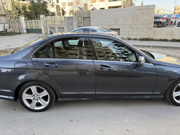 مرسيدس C CLASS 300 2012 - صورة 3