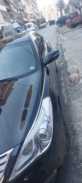 هيونداي ازيرا 2012 - صورة 2