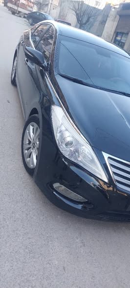 هيونداي ازيرا 2012 - صورة 4