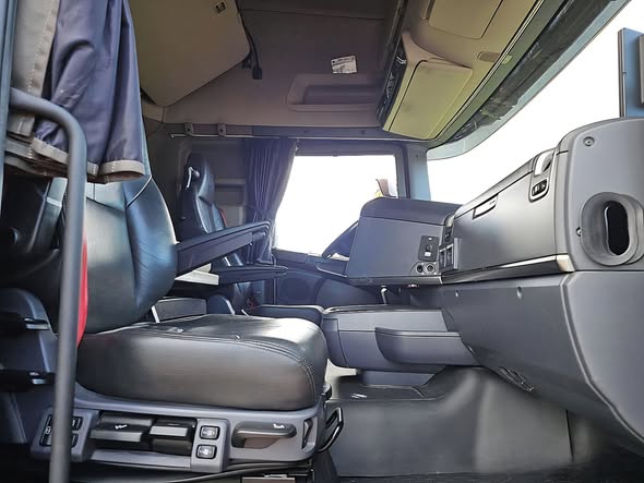 سكانيا R490 2017 - صورة 3