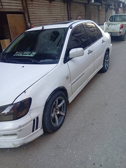 Mitsubishi Lancer 2003 - صورة 1