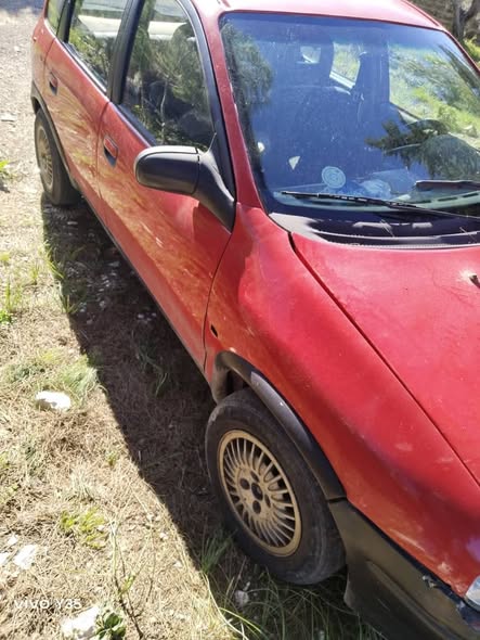 أوبل كورسا 1994 - صورة 5