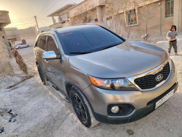 كيا سيرنتو 2011 - صورة 3