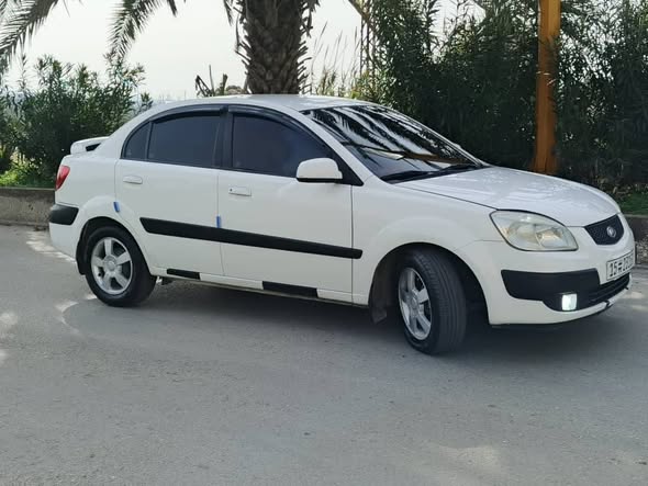 كيا ريو 2008 - صورة 2
