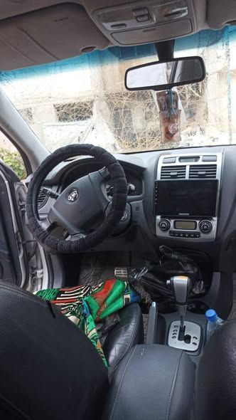 كيا سبورتاج 2006 - صورة 2