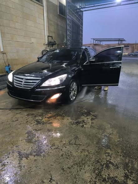 هيونداي جينسس 2012 - صورة 3