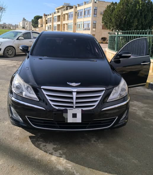 هيونداي جينسس 2012 - صورة 4